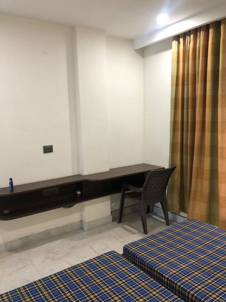 Room, janakpuri 1 Bedroom 50 Sq.Yd. Builder Floor In Janakpuri Delhi 10626099