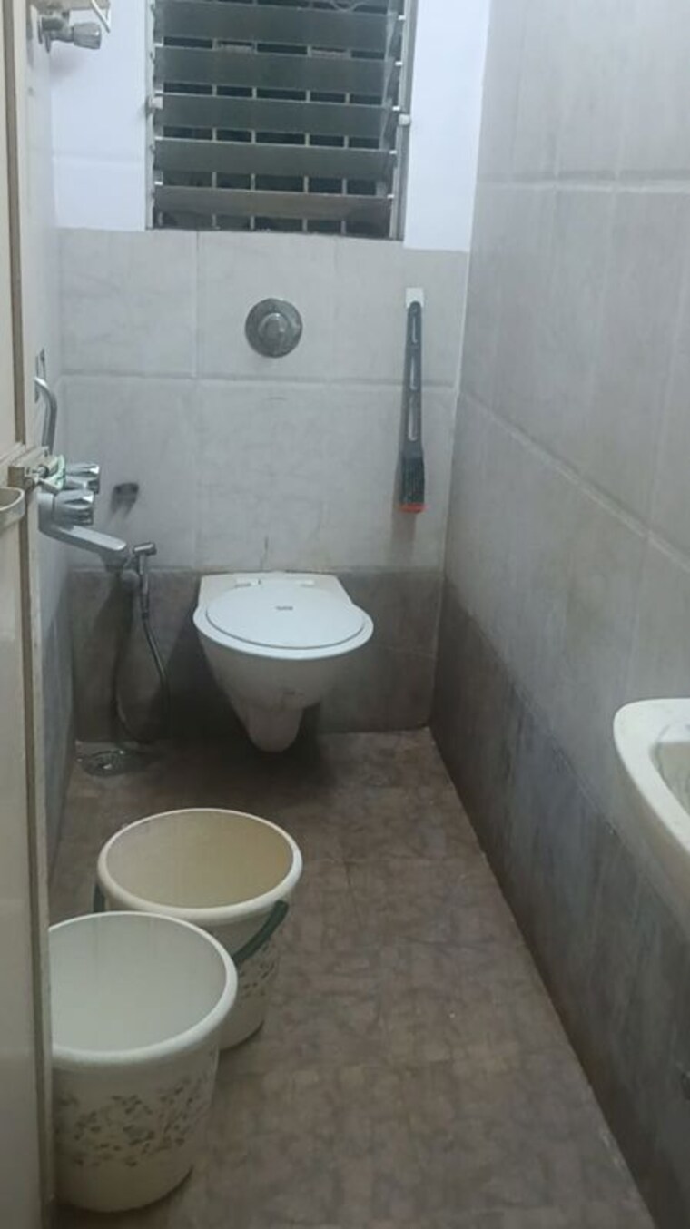 Bathroom, prabhadevi 2 Bedroom 650 Sq.Ft. Apartment In Prabhadevi Mumbai 10626076
