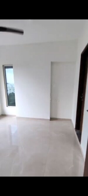 Room in 1.5 BHK Apartment at BC Corp Avita, Bandra East – for Rent