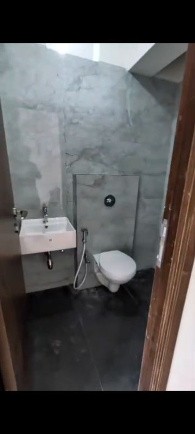 Bathroom, bc-corp-avita 1.5 Bedroom 775 Sq.Ft. Apartment In Bandra East Mumbai 10626086