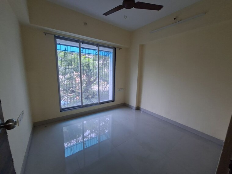 Room, squarefeet-ace-square-phase-2 1 Bedroom 450 Sq.Ft. Apartment In Ghodbunder Road Thane 10626109