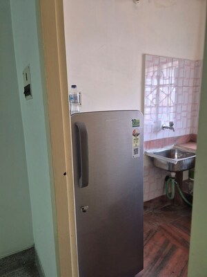 Furnished Amenities in 2 BHK Apartment at Park Circus – for Rent