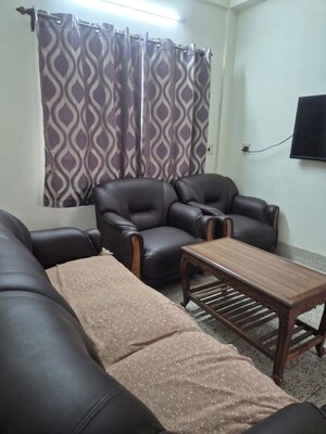 Living Room in 2 BHK Apartment at Park Circus – for Rent