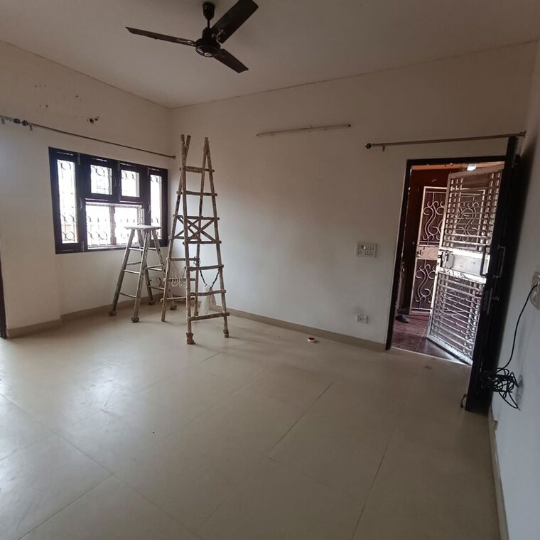 Room, kalkaji 3.5 Bedroom 1600 Sq.Ft. Apartment In Kalkaji Delhi 10626140