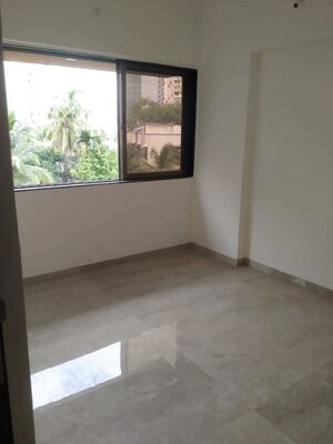 Room in 2 BHK Apartment at Mahant Sahyadree, Goregaon East – for Sale