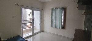 Room in 4 BHK Apartment at DSR W, Kondapur – for Rent