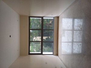 Room in 2 BHK Apartment at Sheth 72 West, Andheri West – for Sale