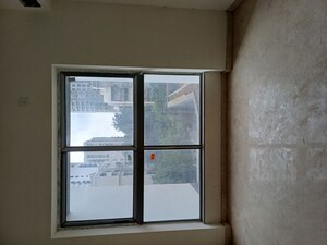 Room in 2 BHK Apartment at Sheth 72 West, Andheri West – for Sale