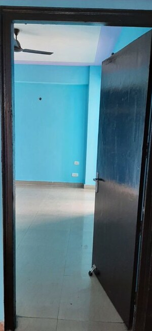 Room in 2 BHK Apartment at GH-7 Crossings Republik, Vijay Nagar – for Sale