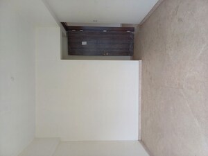 Room in 3 BHK Apartment at Sheth 72 West, Andheri West – for Sale