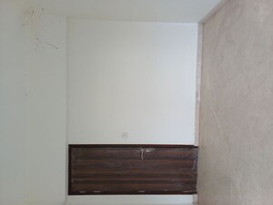 Room in 3 BHK Apartment at Sheth 72 West, Andheri West – for Sale