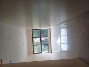 Room in 3 BHK Apartment at Sheth 72 West, Andheri West – for Sale