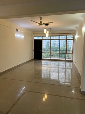 Room in 4 BHK Apartment at Sector Swarn Nagri – for Sale