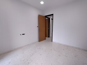 Room in 2 BHK Apartment at Ekta Tripolis, Goregaon West – for Rent