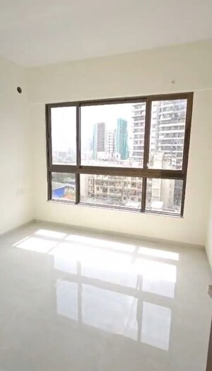 Room in 3 BHK Apartment at Siddha Sky, Sion – for Rent