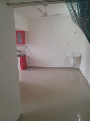 Room in 2 BHK Apartment at Janapriya Nile valley, Madinaguda – for Sale