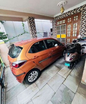 Parking in 2 BHK Independent House at Ameenpur – for Sale