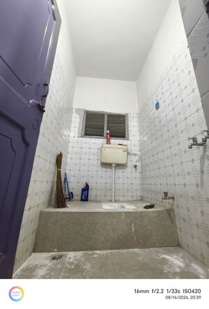 Bathroom in 2 BHK Apartment at Quadri Bagh – for Sale