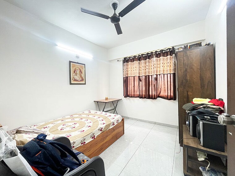 Bedroom, nana chiloda 3 Bedroom 217 Sq.Yd. Apartment In Nana Chiloda Ahmedabad 10626645