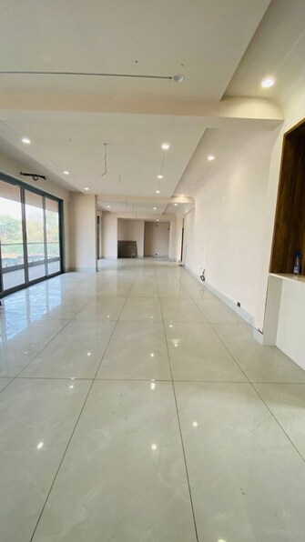 4 BHK + Prayer Room,Study Room,Store Room Apartment For Sale in Kasper Woods in New Alkapuri, Vadodara