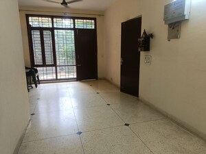 2 BHK Builder Floor For Sale in Unitech South City II, Sector 50