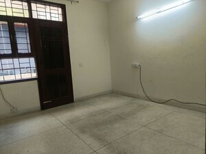 Room in 2 BHK Builder Floor at Unitech South City II, Sector 50 – for Sale