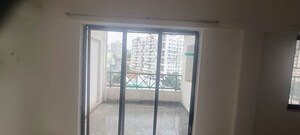 Room in 3 BHK Apartment at Raheja Vistas Phase 1, Mohammadwadi – for Rent