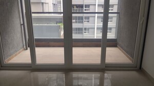 Room in 3 BHK Apartment at Pristine Allure, Kharadi – for Rent