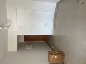 Furnished Amenities in 2 BHK Apartment at Shree Vardhman Mantra, Sector 67 – for Rent