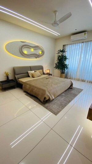 Bedroom in 4 BHK Apartment at Vihav Keystone Skyvillas, New Alkapuri – for Sale