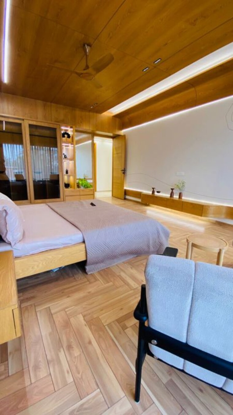 Bedroom, vihav-keystone-skyvillas 4 Bedroom 4180 Sq.Ft. Apartment In New Alkapuri Vadodara 10626783