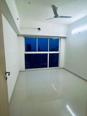 Room in 3 BHK Apartment at Ashapura Ratnadeep, Mulund West – for Rent