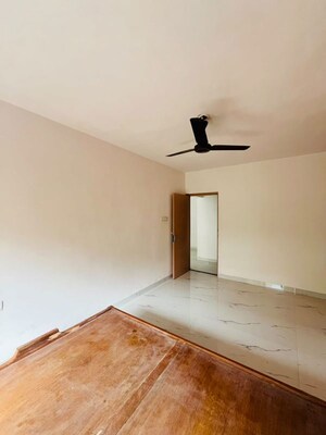 Room in 2 BHK Apartment at Magarpatta Trillium, Hadapsar – for Rent