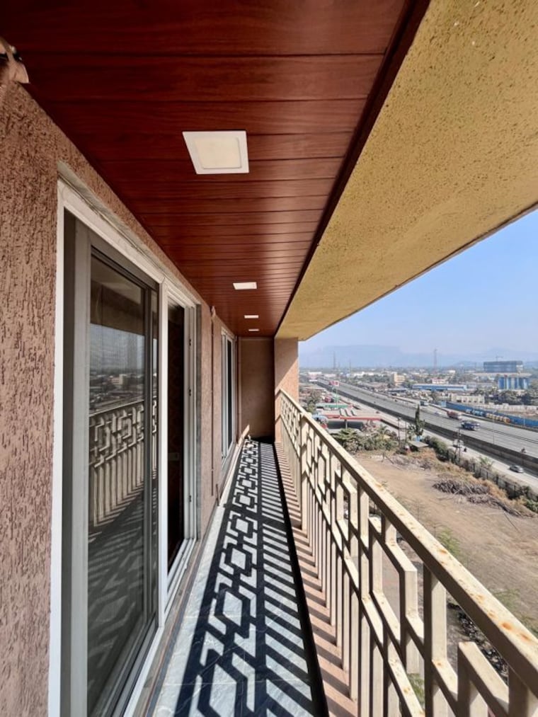 Balcony, paradise-lifespaces-sai-world-city 3 Bedroom 1550 Sq.Ft. Apartment In New Panvel Navi Mumbai 10626883
