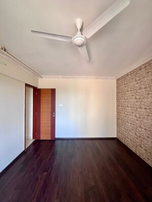 Room in 3 BHK Apartment at Paradise Lifespaces Sai World City, New Panvel – for Sale