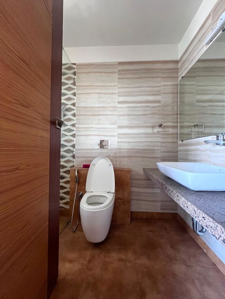 Bathroom, paradise-lifespaces-sai-world-city 3 Bedroom 1550 Sq.Ft. Apartment In New Panvel Navi Mumbai 10626883