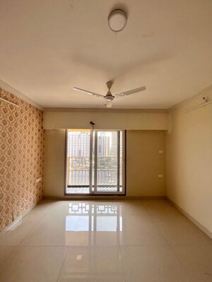 Room in 3 BHK Apartment at Paradise Lifespaces Sai World City, New Panvel – for Sale