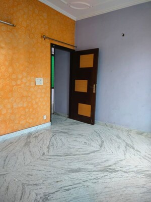 Room in 2 BHK Independent House at Sector 5 – for Rent