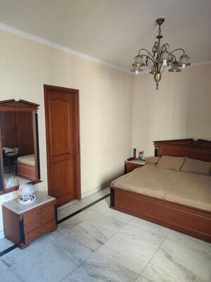 Living Room in 3 BHK Apartment at Suncity Essel Tower, Sector 28 – for Rent