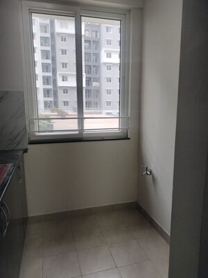Room in 3 BHK Apartment at Puravankara Purva Zenium, Hosahalli – for Rent
