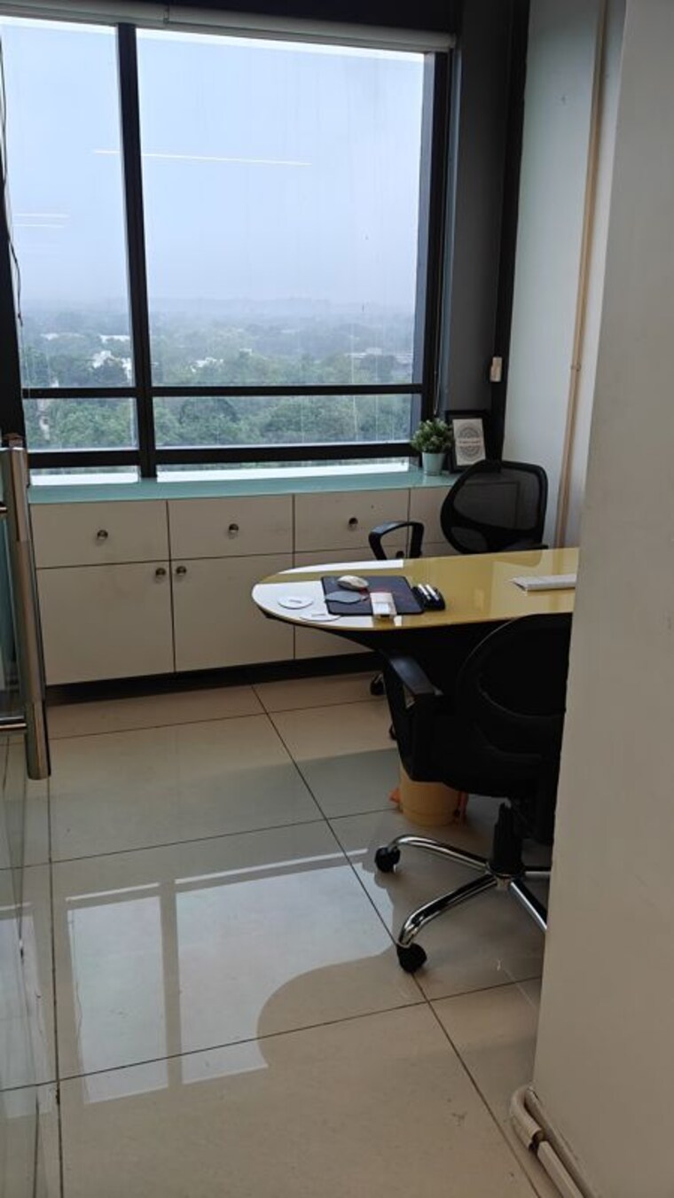 Team Area, makarba Commercial Office Space 1890 Sq.Ft. In Makarba Ahmedabad 10626956