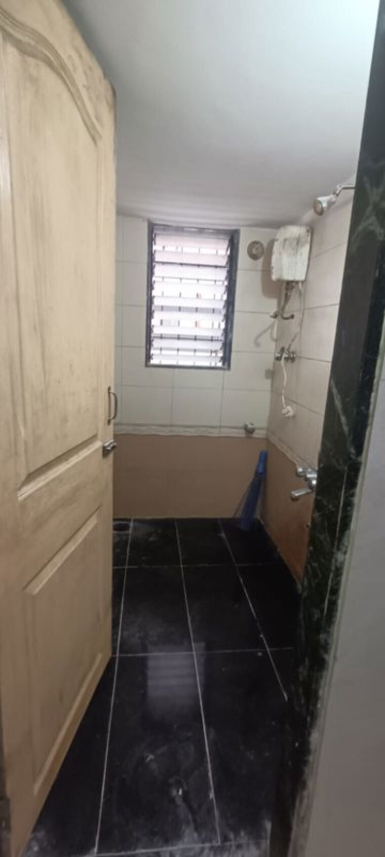 Bathroom, bhavya-heights-chs 1 Bedroom 650 Sq.Ft. Apartment In Santacruz East Mumbai 10626942