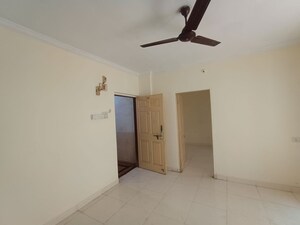 Room in 1.5 BHK Apartment at Akul Apartments, Kopar Khairane – for Rent