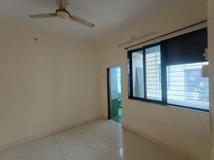 Room in 1.5 BHK Apartment at Akul Apartments, Kopar Khairane – for Rent