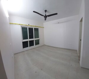 Room in 2 BHK Apartment at Dosti West County, Balkum Pada – for Rent