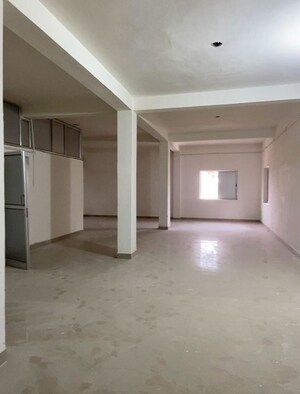 Room in  Warehouse at Chiraundi – for Rent