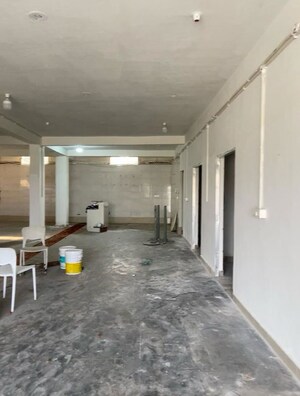  Warehouse For Rent in Chiraundi