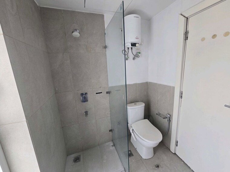 Bathroom, palam-vihar-residents-association 3 Bedroom 1550 Sq.Ft. Builder Floor In Palam Vihar Gurgaon 10626977