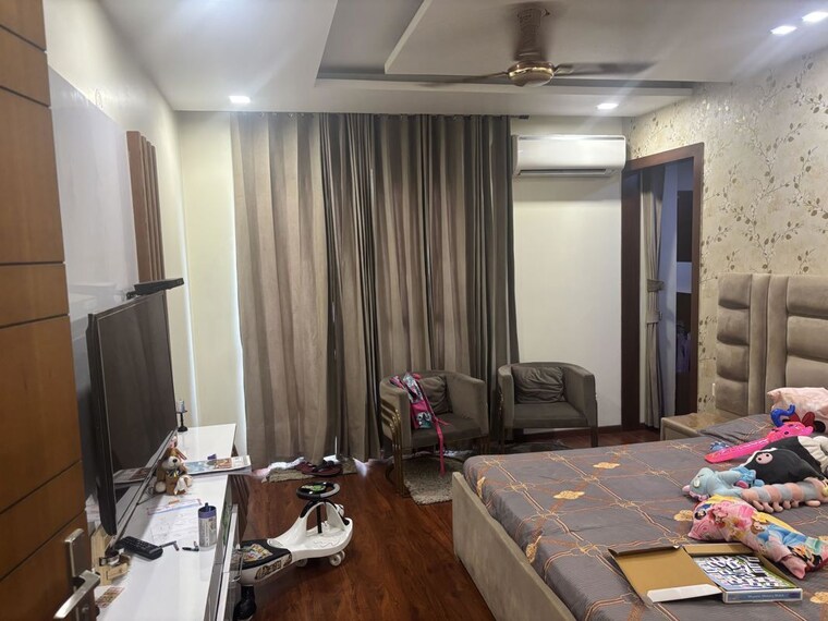 Team Area, sector 23 3 Bedroom 1520 Sq.Ft. Builder Floor In Sector 23 Gurgaon 10626996