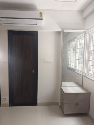 Room in 3 BHK Apartment at Praneeth Pranav Solitaire, Bachupally – for Rent